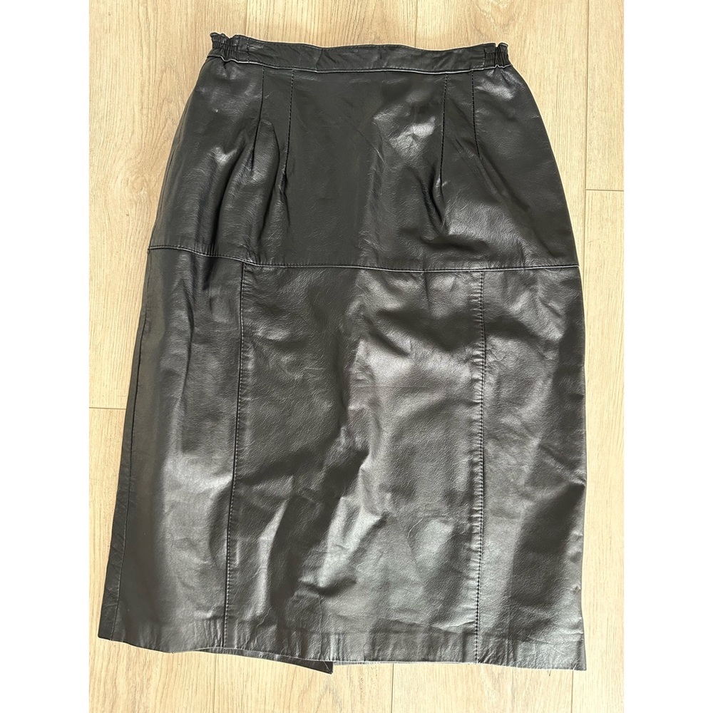 Fiori Vintage Leather Knee Length Skirt
